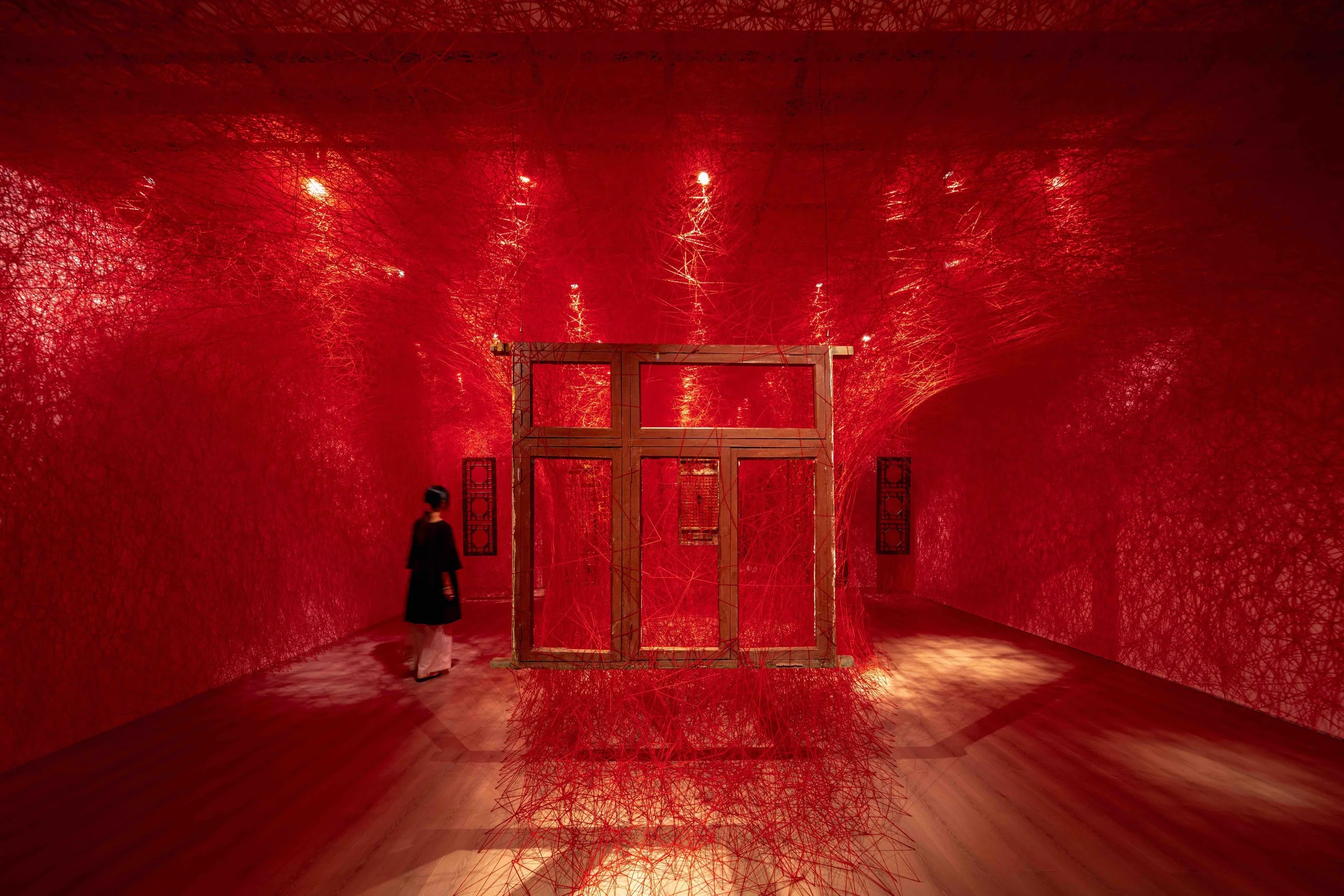 CHIHARU SHIOTA–塩田千春
